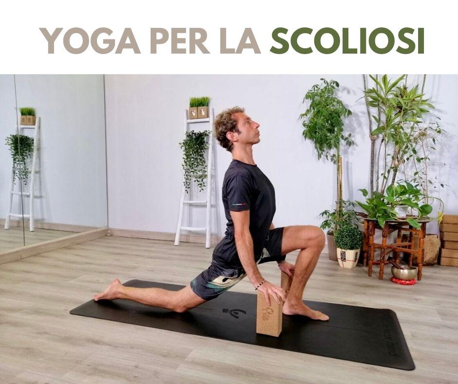 Posizioni Yoga per la scoliosi